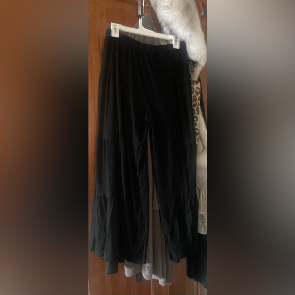POL Black Flowy Ribbed Knit Wide Leg Pants🖤 - Picture 7 of 8